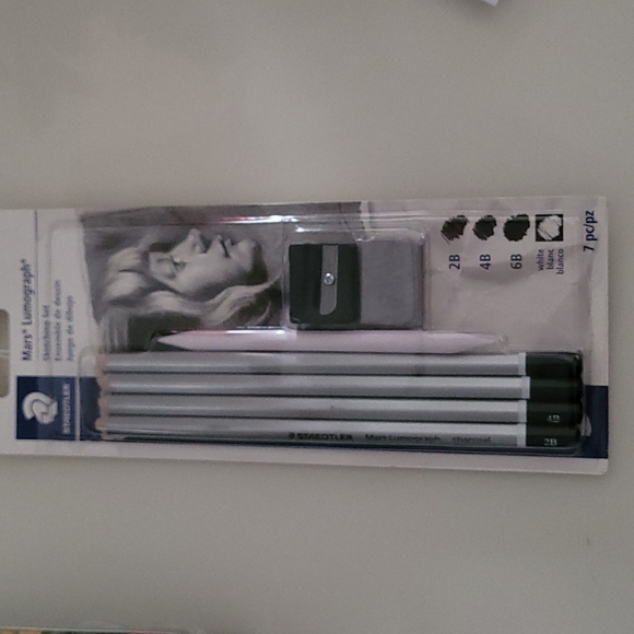 PRISMACOLOR / STAEDTLER / CRAYOLA 12 Sets Of Art Pens! PLEASE READ DETAILS! - Picture 6 of 11